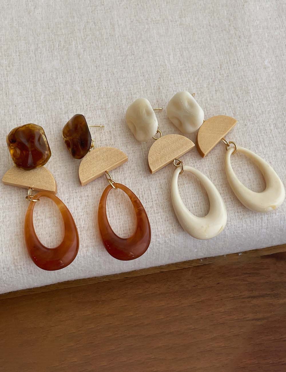 Acrylic Oval Pendant Dangle Earrings — earrings
