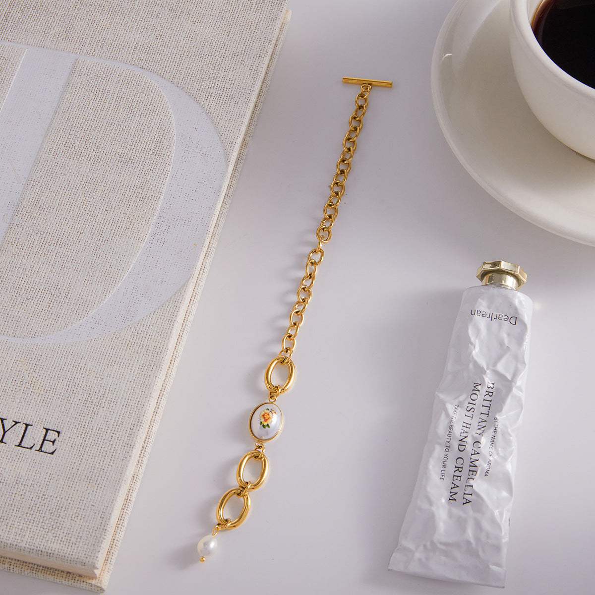 Chunky Splice Chain Bracelet — gold bracelet, view 8