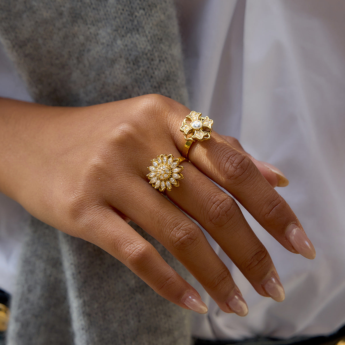 Rotatable Sunflower Zircon Ring — gold ring, view 3