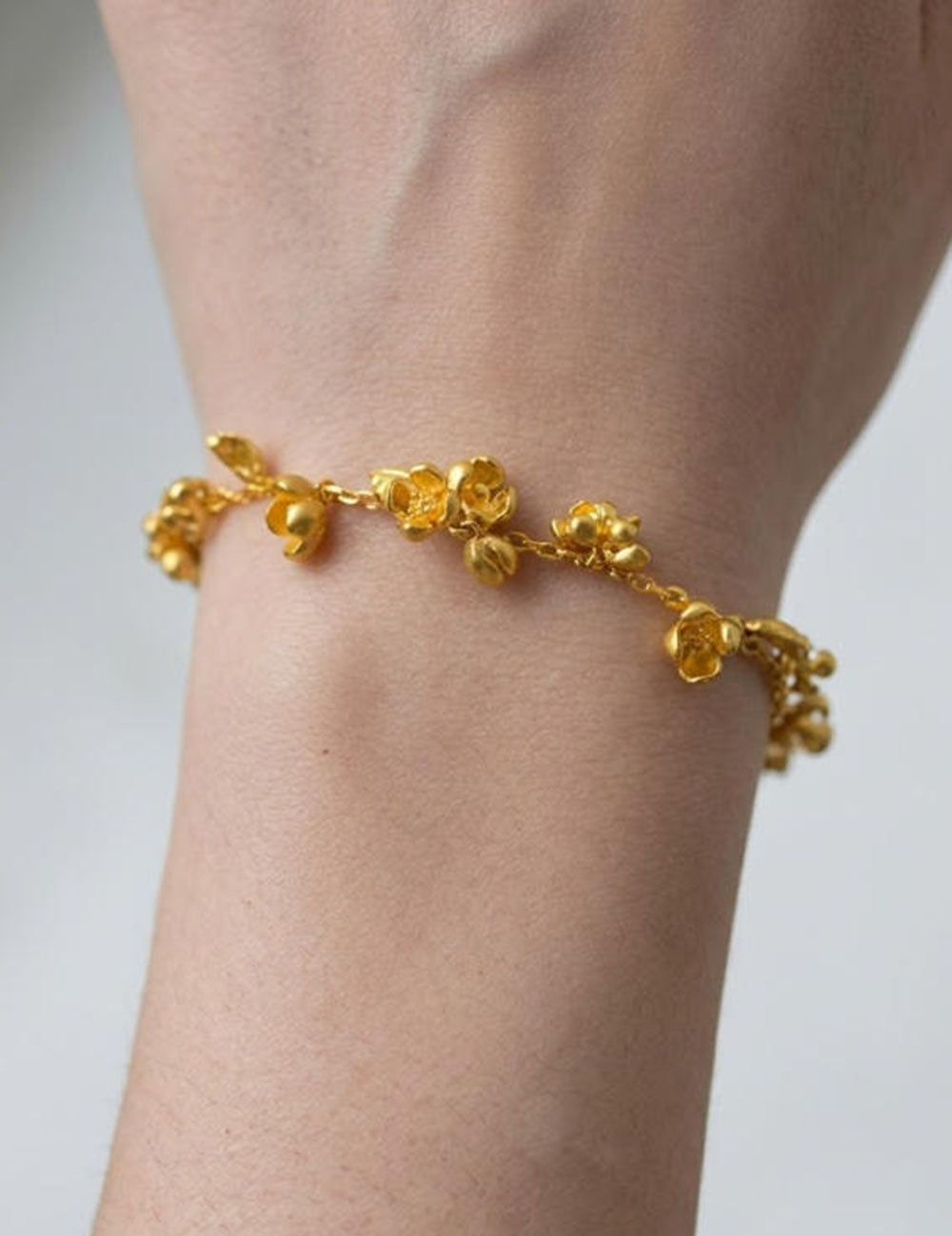Mini Flower Pendant Bracelet — gold bracelet
