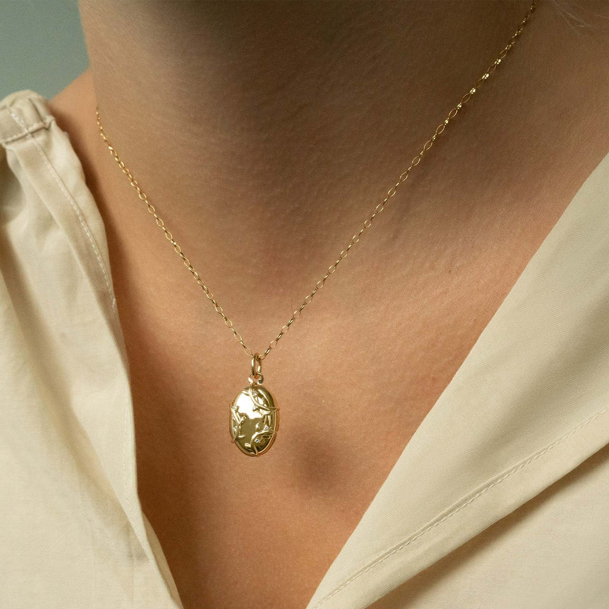 Gold-Plated Oval Rhinestone Necklace — necklace, view 4