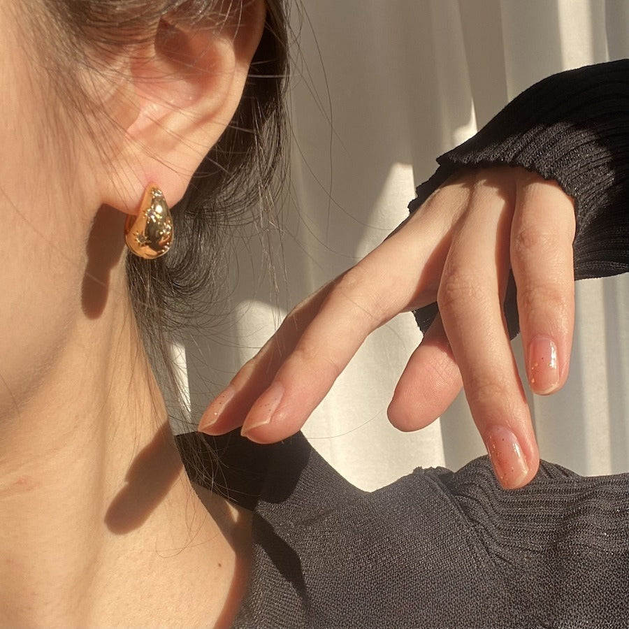 Gold-Plated Zirconia Hoop Earring — earrings, view 5