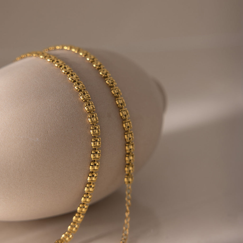 Chunky Cuban Link Bracelet — gold bracelet, view 4