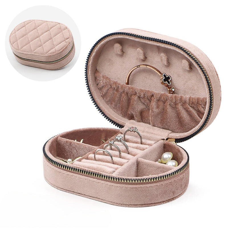 Quilted Velvet Round Ring Box — ring, view 3