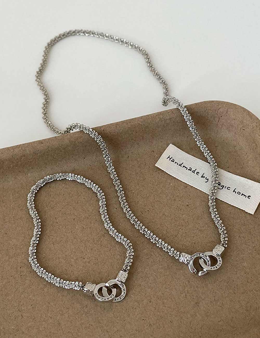 Interlocking Circle Pendant Necklace — silver necklace