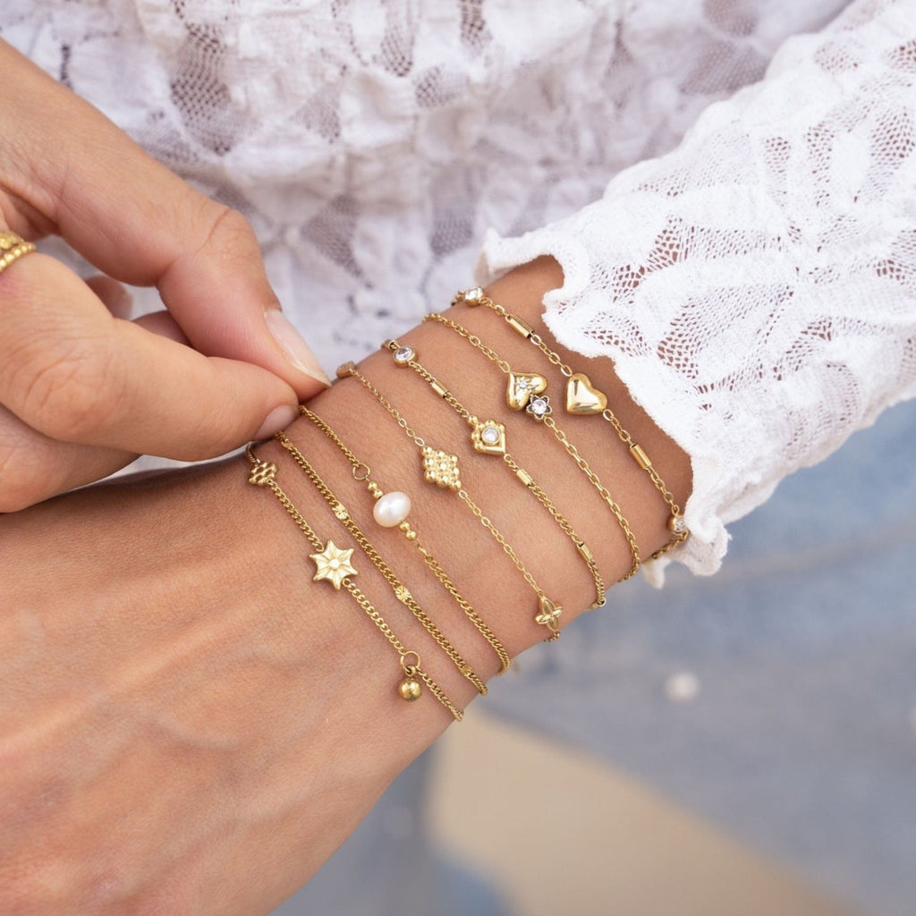 Fine Gold Zirconia Link Chain Bracelet — bracelet, view 3