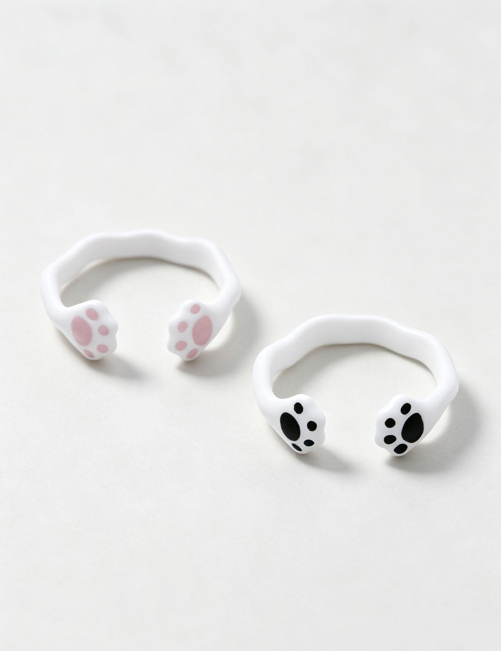 Cat Paw Enamel Open Ring — ring