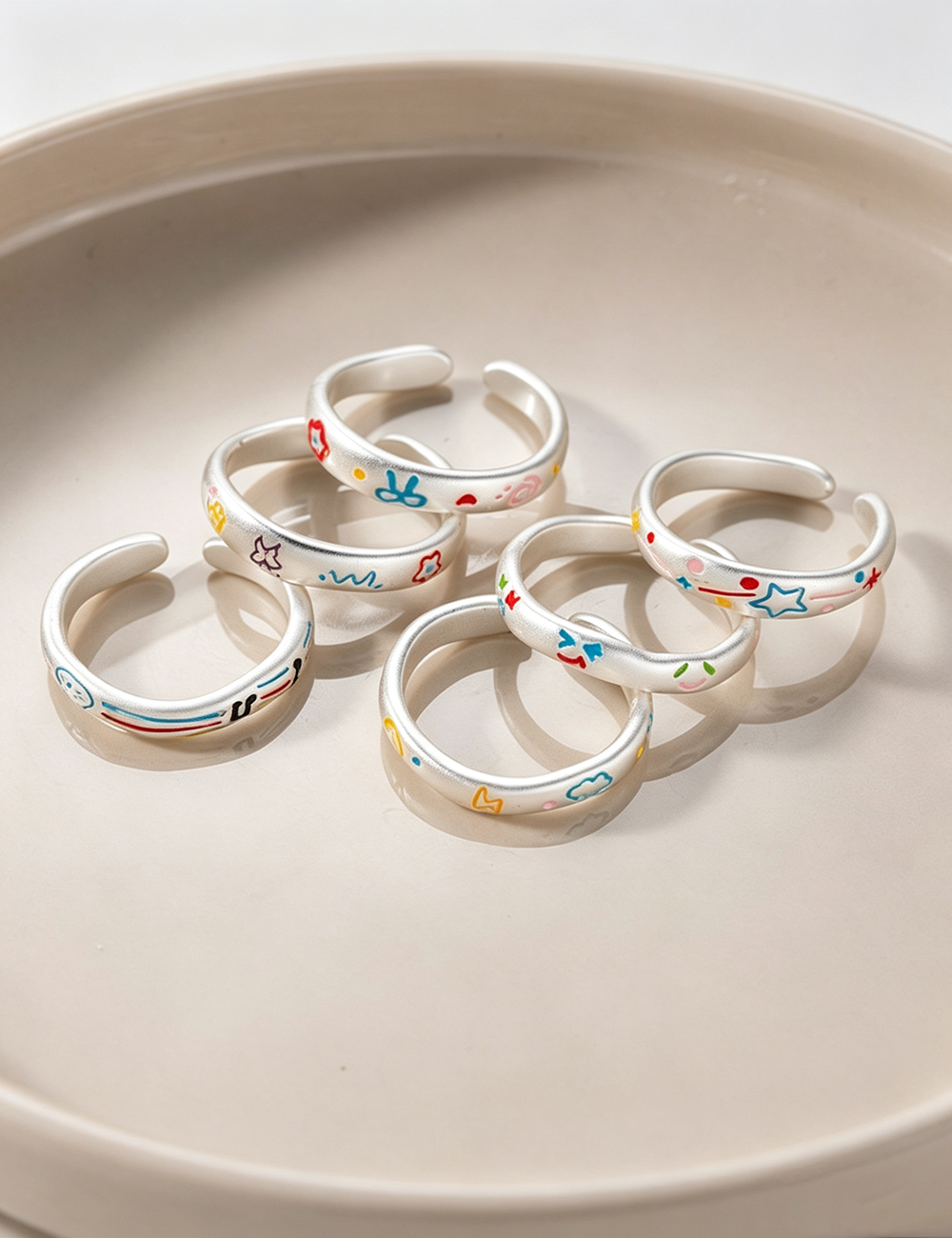 Floral Bow Pattern Ring — ring