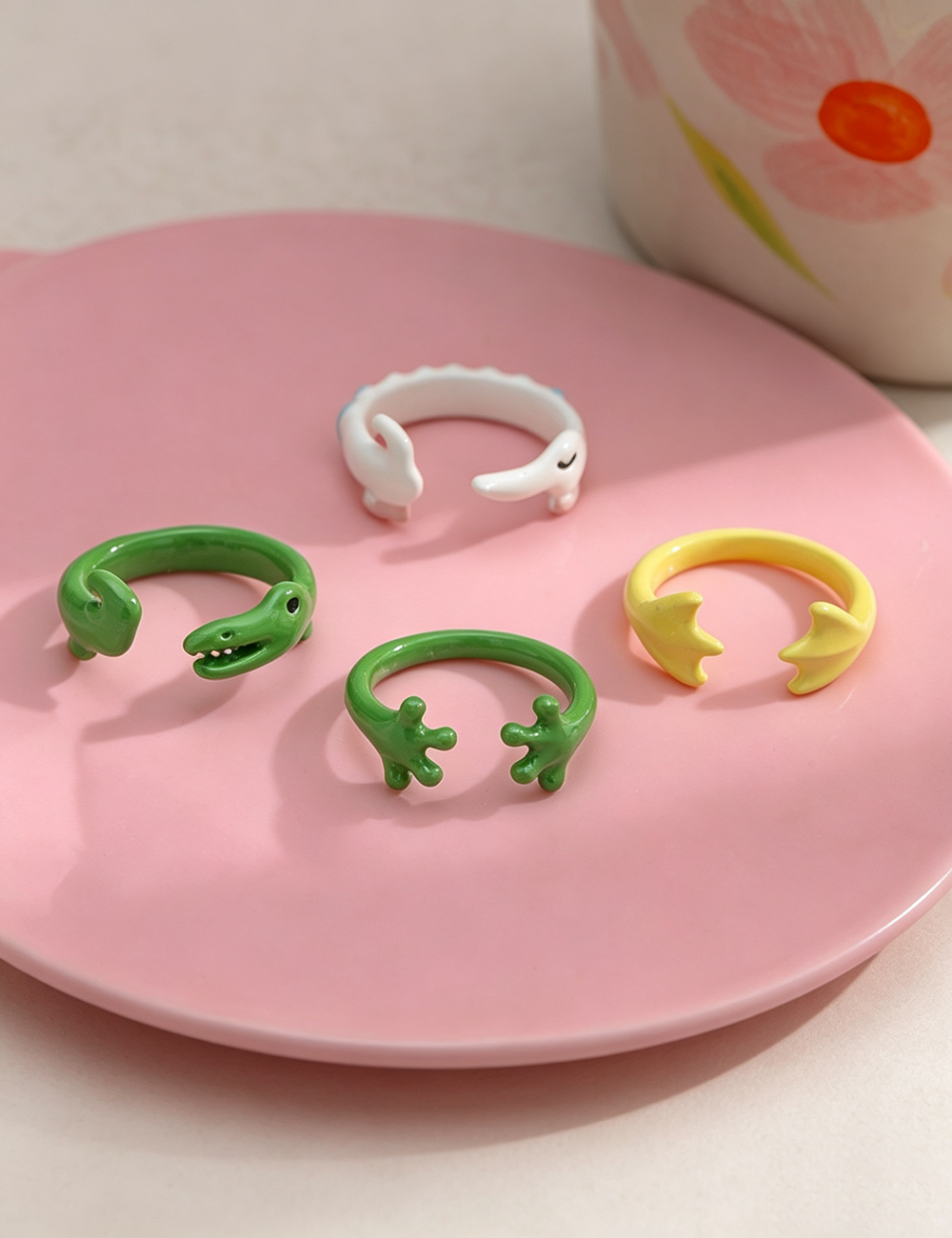 Crocodile Shape Enamel Ring — ring