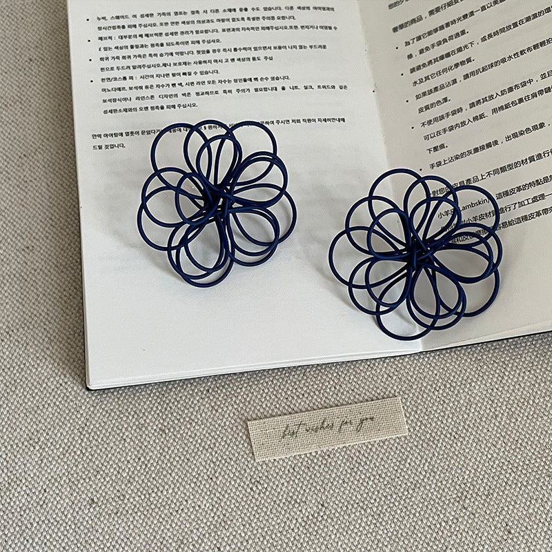 Hollow Floral Line Stud Earrings — earrings, view 5
