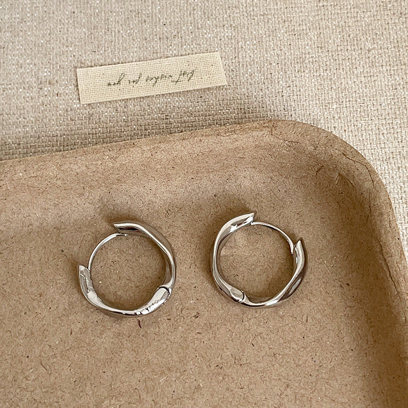 Twist Design Gold Hoop Earrings — earrings, view 3