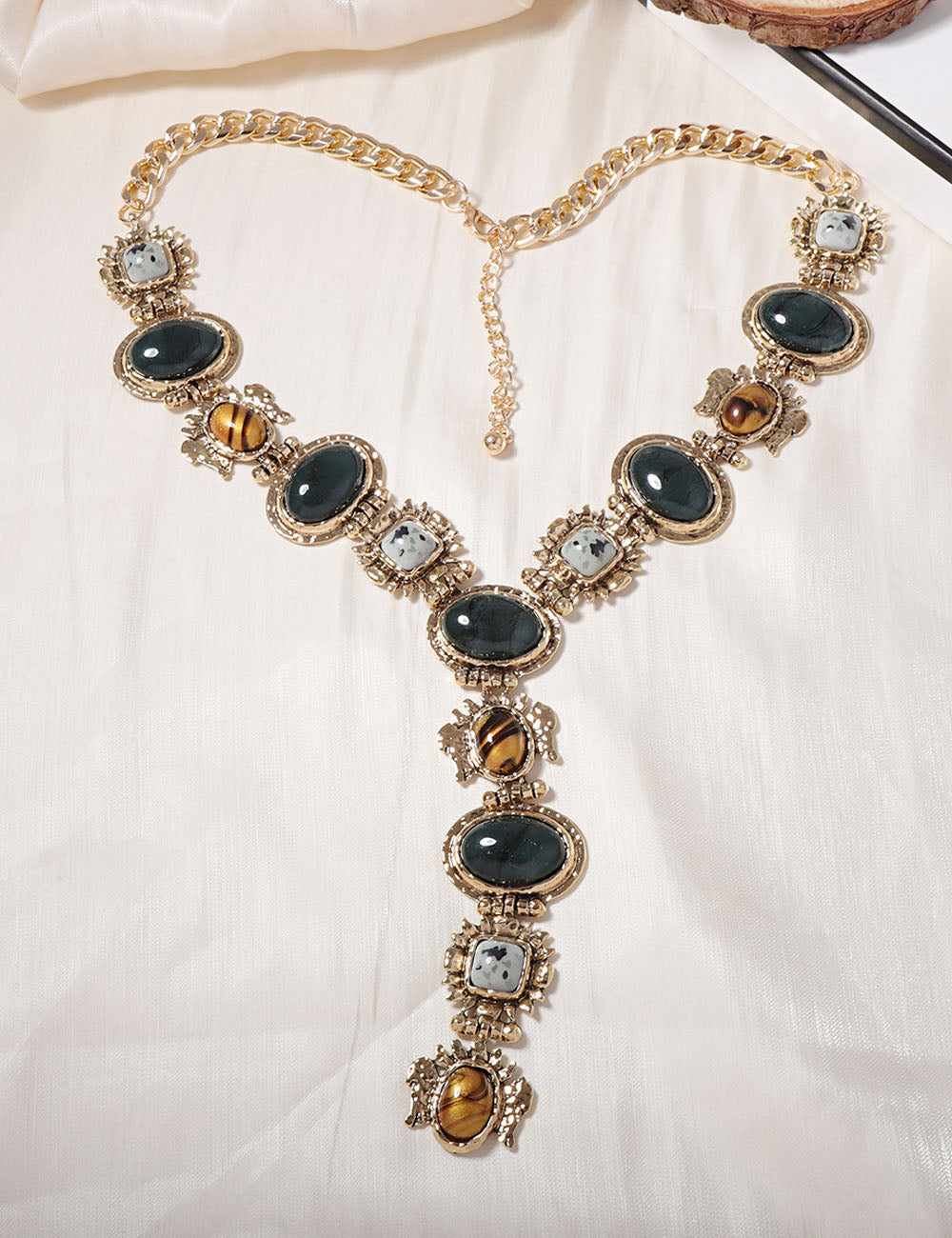 Oval Resin Jewel Necklace — necklace