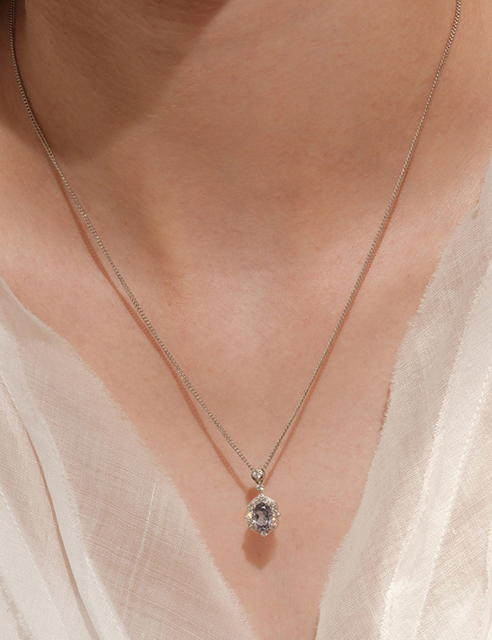 Silver Rhinestone Pendant Choker — silver necklace