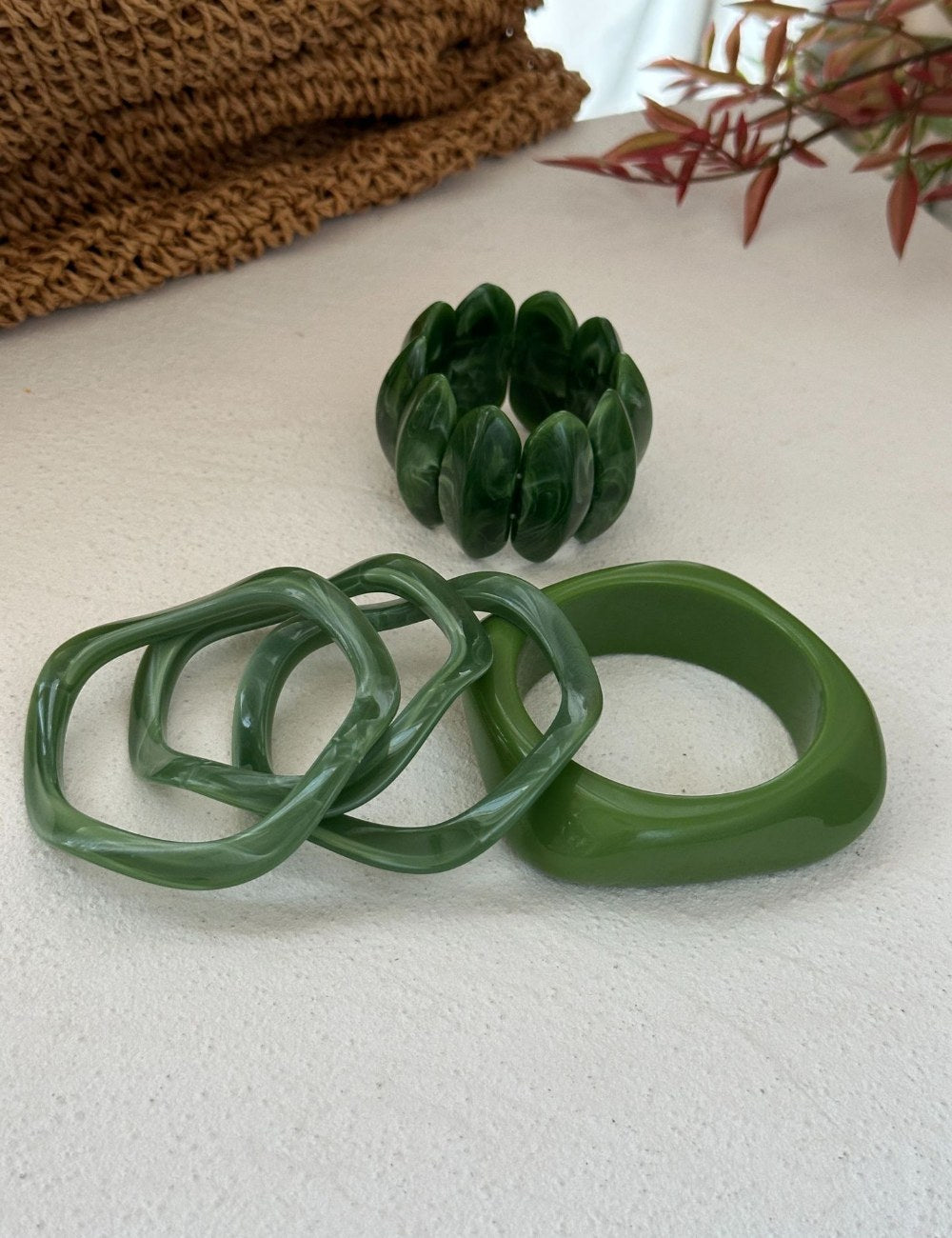 Gradient Geometric Acrylic Bangle — bracelet