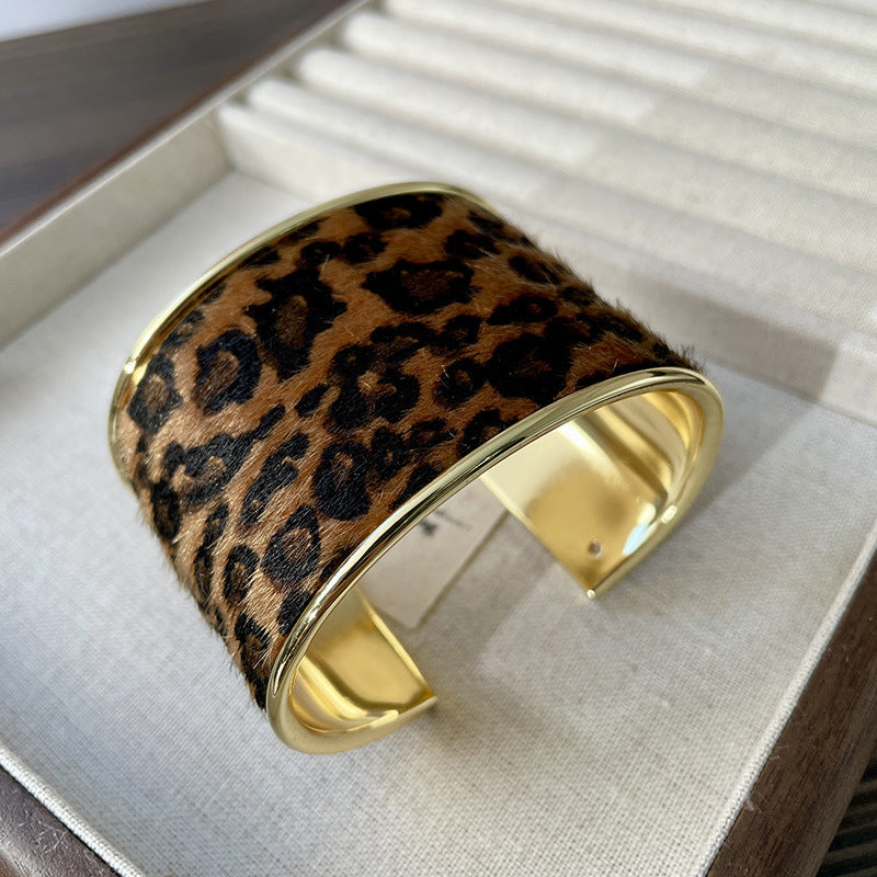 Zebra Leopard Alloy Cuff — bracelet, view 5