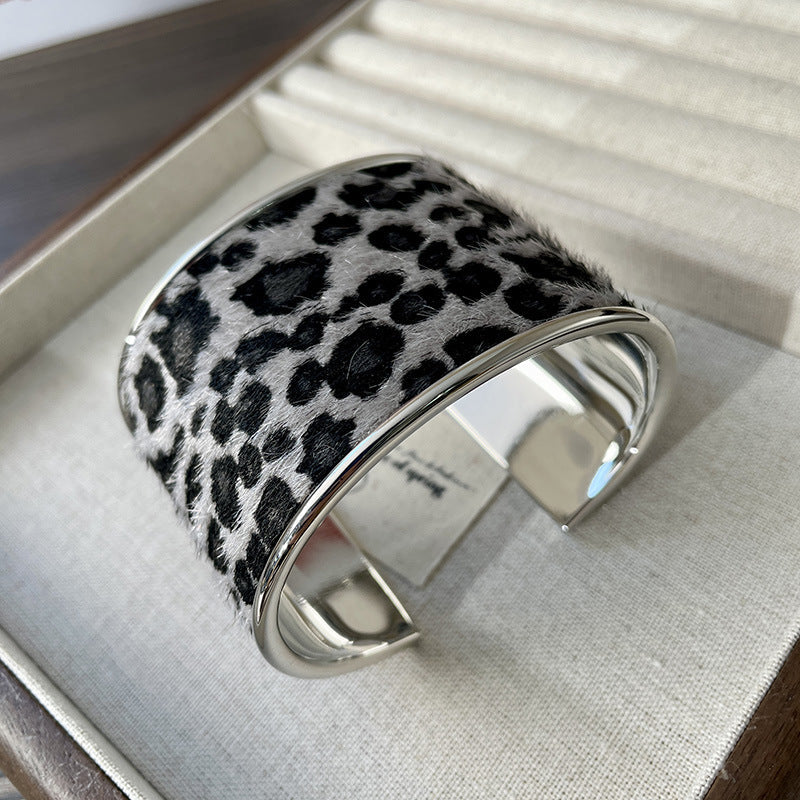 Zebra Leopard Alloy Cuff — bracelet, view 6