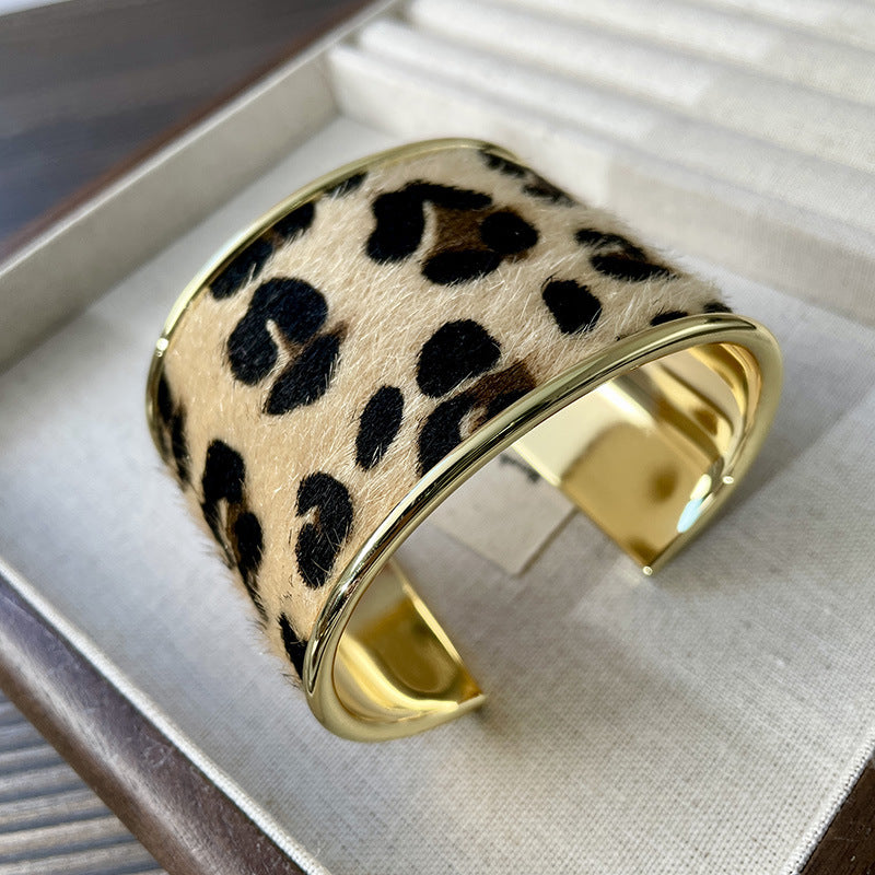 Zebra Leopard Alloy Cuff — bracelet, view 7