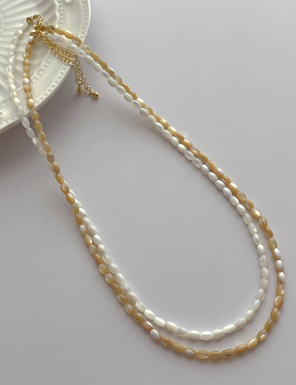 Solid Colour Shell Choker — necklace