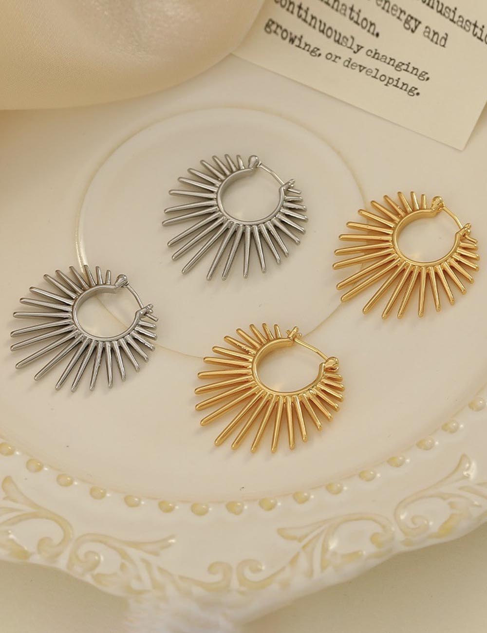 Sunburst Style Copper Hoop Earrings — earrings
