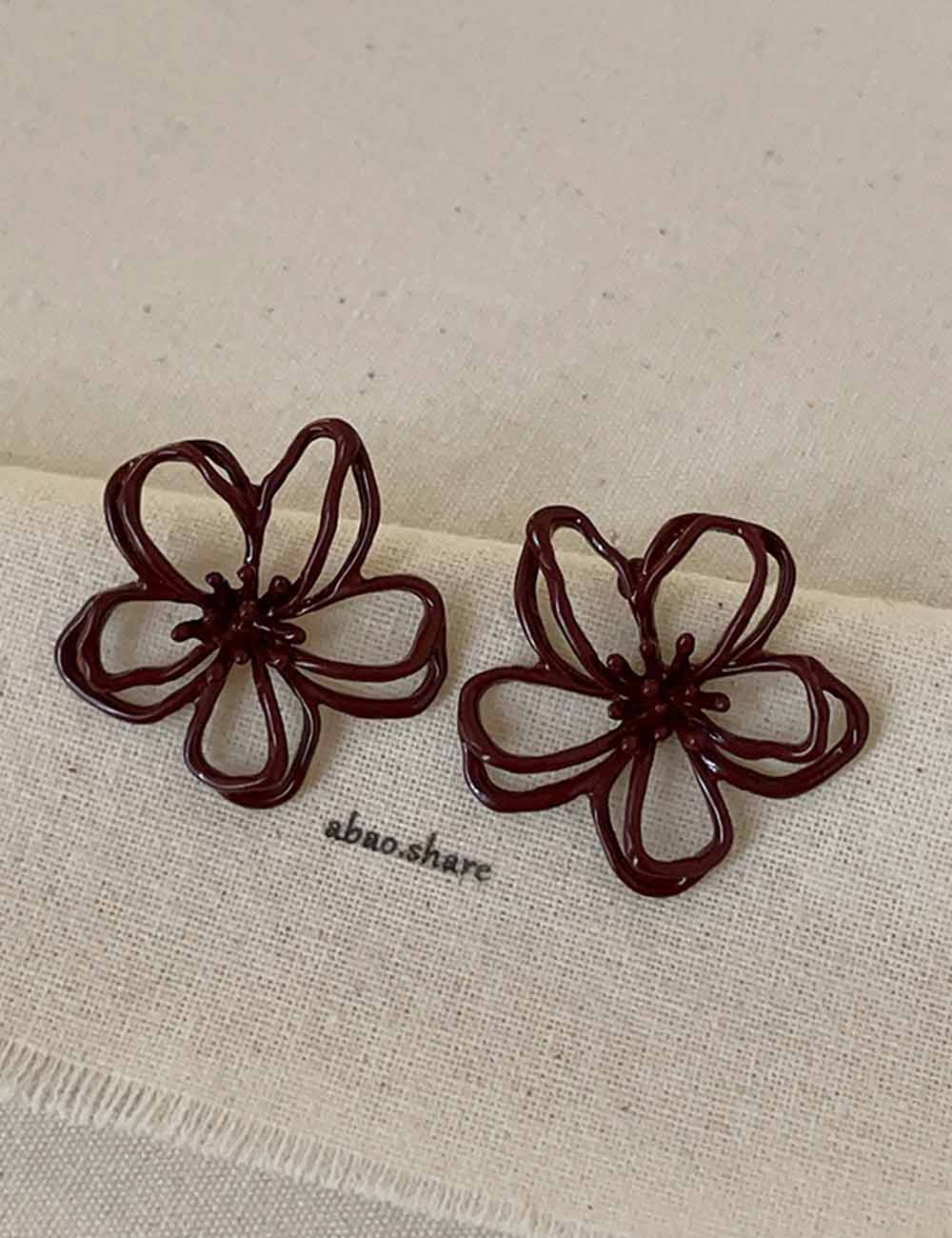 Hollow-Out Flower Stud Earrings — red earrings